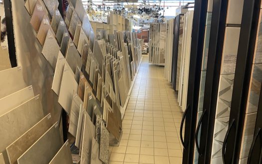 Большой магазин в Новополоцке