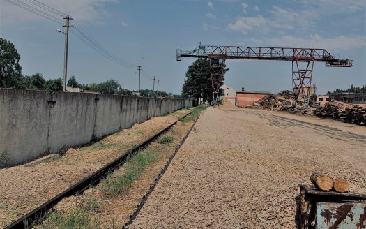 Действующий производственно-складской комплекс с железной веткой