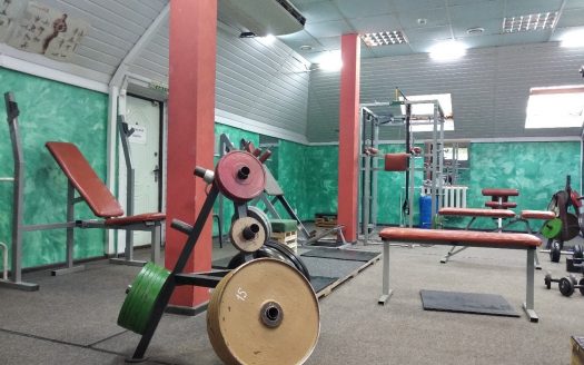 ПРОДАНО! Продается оборудованный тренажерный зал