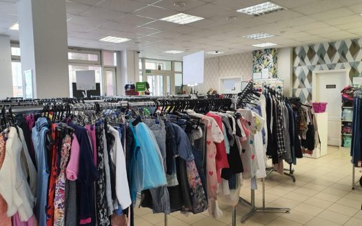 Продаются два действующих магазина под одним брендом