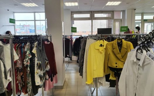 Продаются два действующих магазина под одним брендом