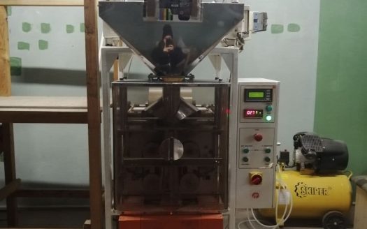 Продаётся технология и оборудование производства кормов для декоративных животных с торговой маркой.