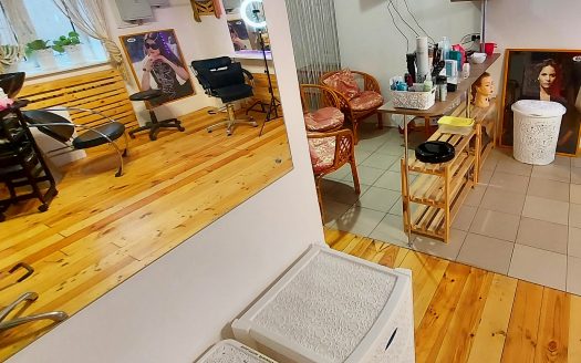 ПРОДАНО! Салон красоты на Захарова, 59