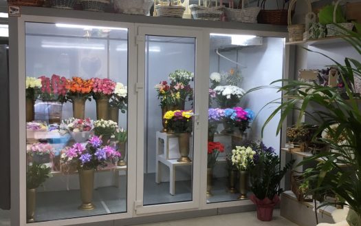 ПРОДАНО! Цветочный магазин