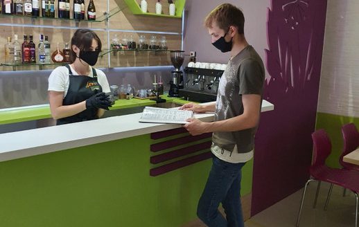 Срочная продажа. Кафе-бар в центре