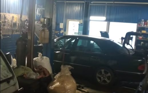 ПРОДАНО! СТО, автосервис в Малиновке В СОБСТВЕННОСТИ