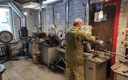 Действующее производство по заточке и ремонту (восстановлению) дисковых пил.