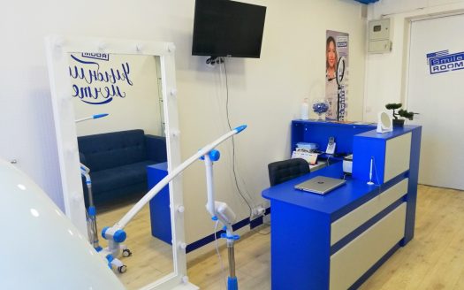 СРОЧНАЯ ПРОДАЖА ! Студия косметического отбеливания зубов Smile ROOM