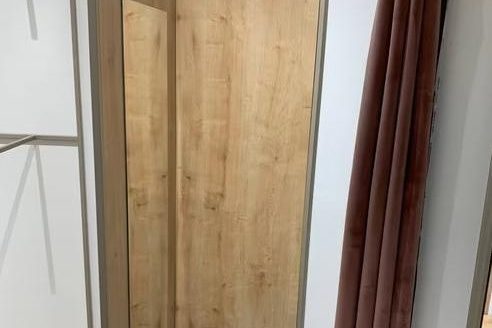 Торговое оборудование для магазина одежды