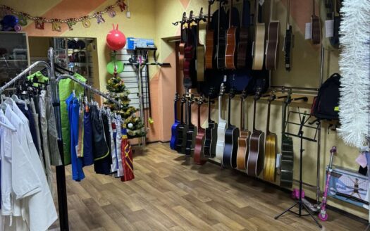 Продается проверенный магазин спорттоваров и музыки в Молодечно